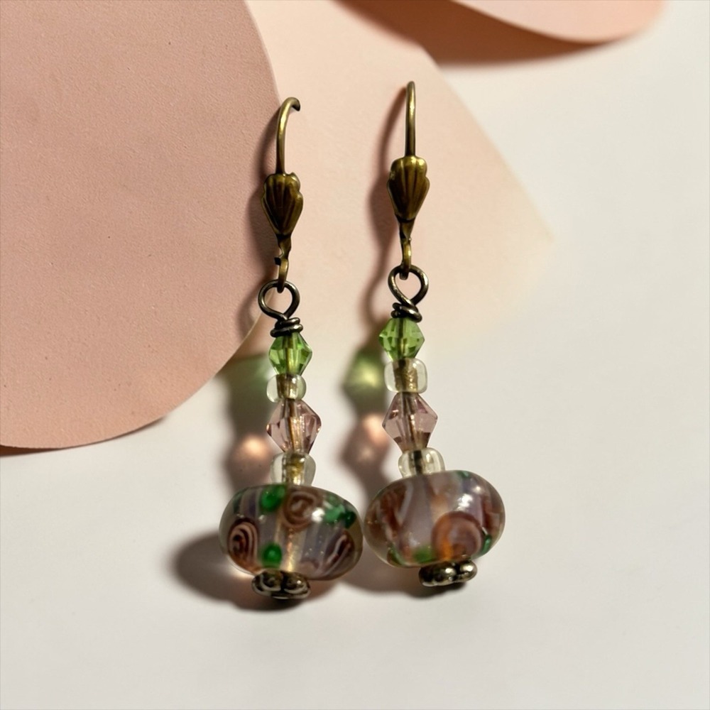Vintage Art Glass Drop Earrings Dangle Lever Back Gold Tone Floral Rose‎ Beaded